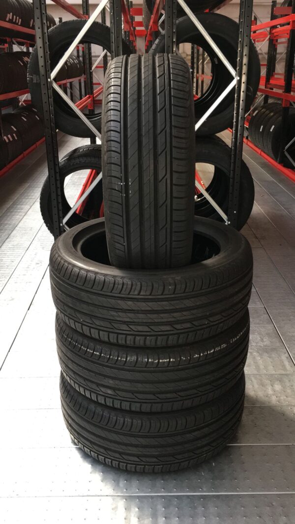 PNEUMATICI USATI – 215 50 R 18 – 92 – W – BRIDGESTONE