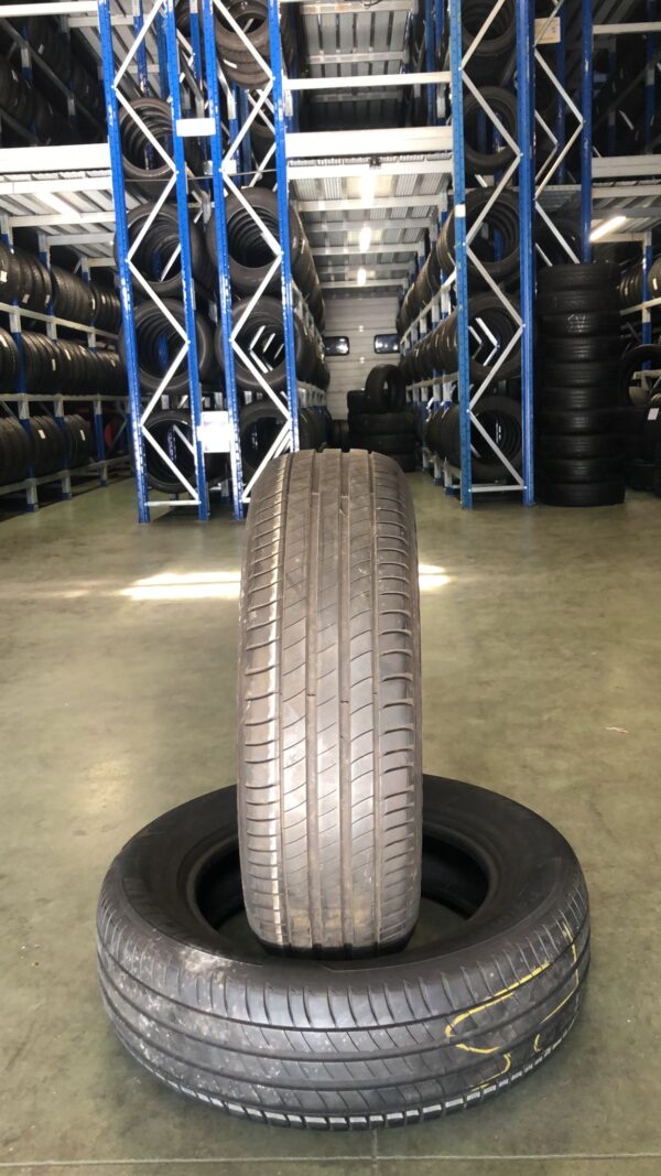 PNEUMATICI USATI – 215 65 R 17 – 99 – V – MICHELIN