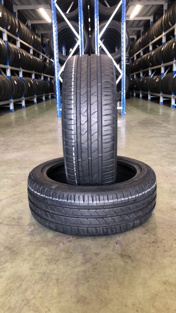 PNEUMATICI USATI – 195 45 R 16 – 84 – V – KUMHO