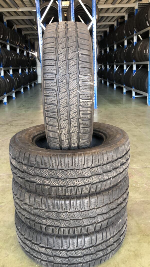 PNEUMATICI USATI – 225 65 R 16 C – 112/110 – R – MICHELIN