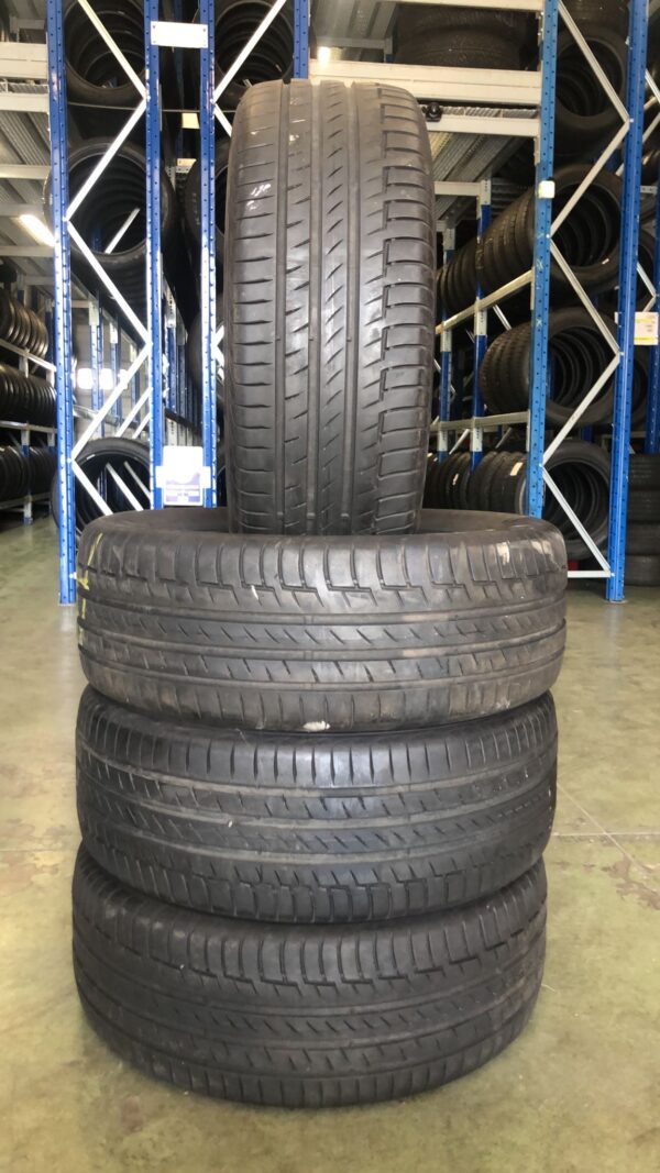 PNEUMATICI USATI – 235 55 R 18 – 100 – V – CONTINENTAL